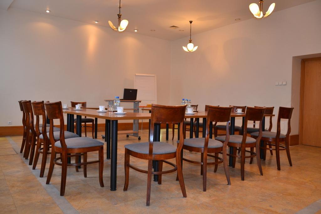 Hotel Lazienkowski Варшава Екстериор снимка