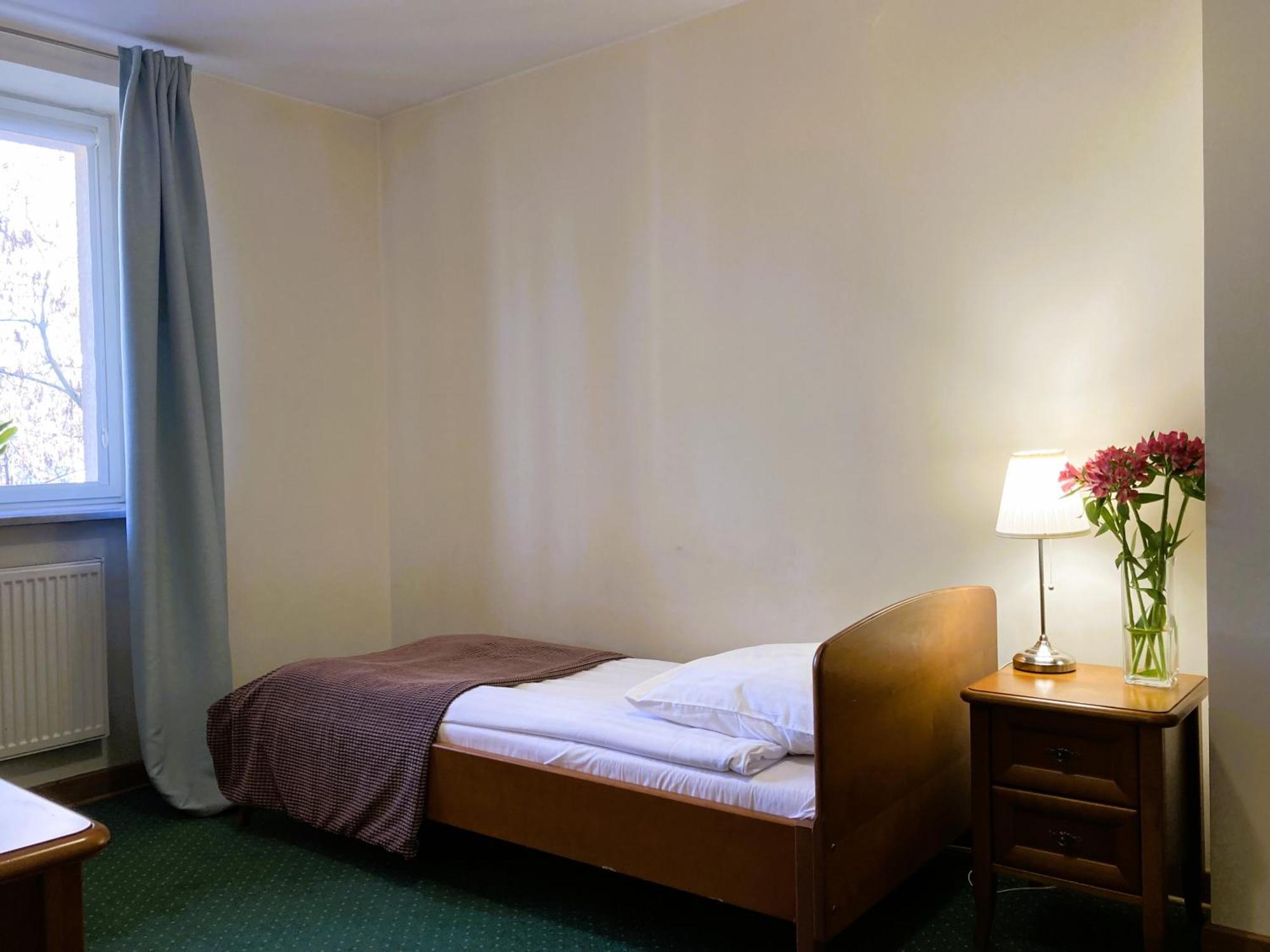 Hotel Lazienkowski Варшава Екстериор снимка