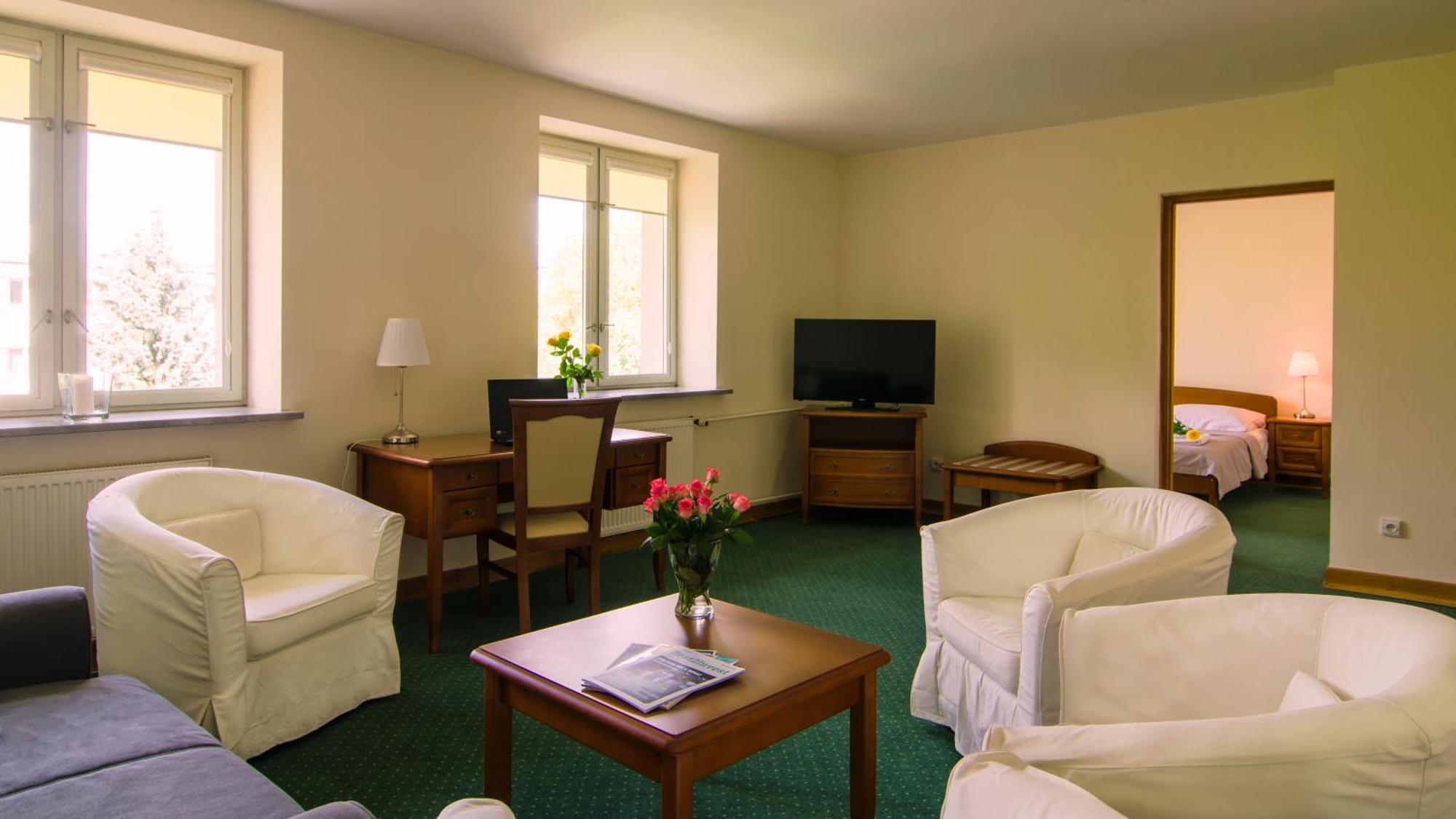 Hotel Lazienkowski Варшава Екстериор снимка