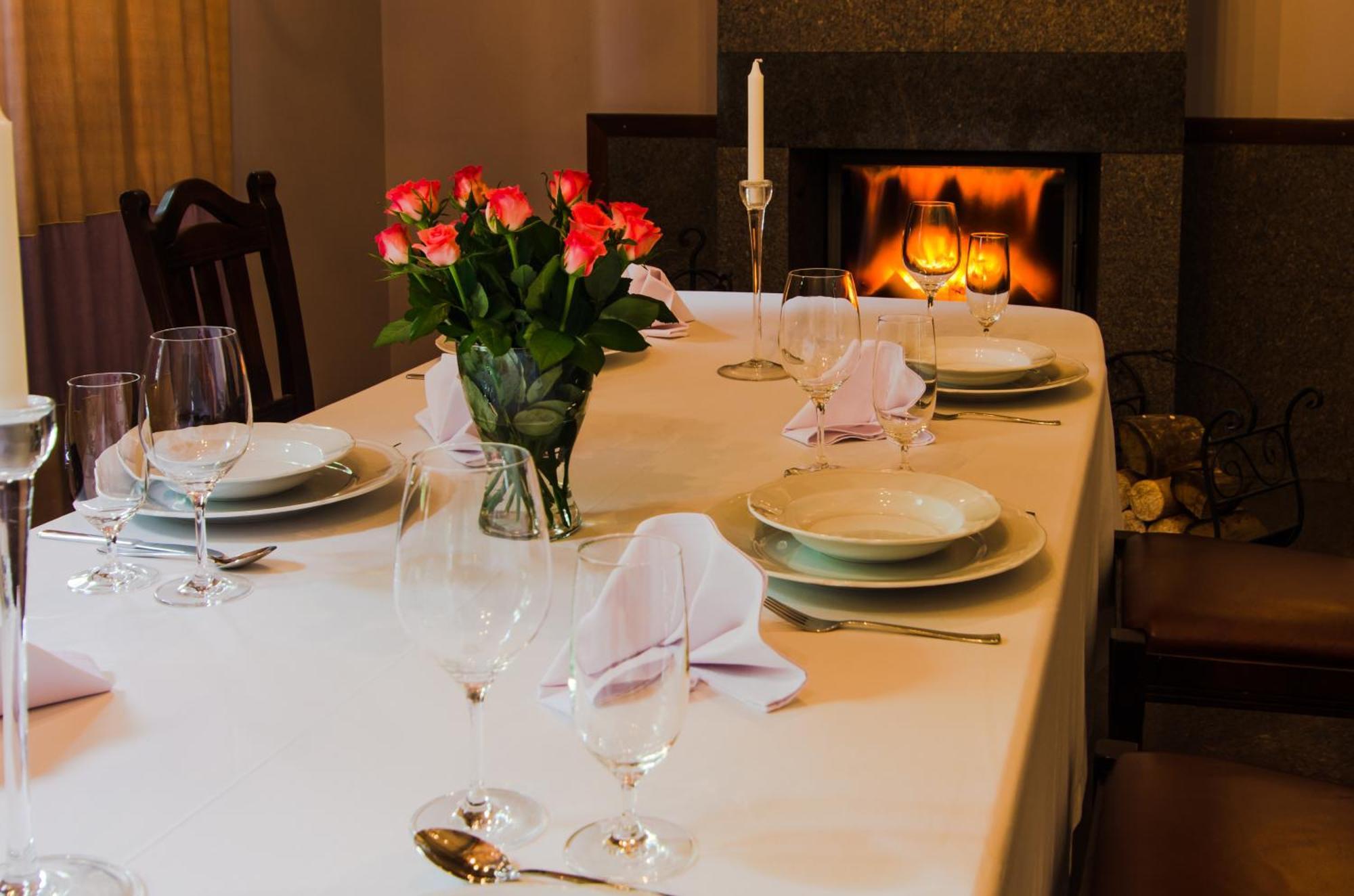 Hotel Lazienkowski Варшава Екстериор снимка